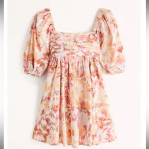 Ruched bodice puff sleeve mini dress in white floral XS petite